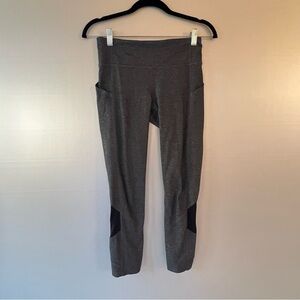 Lululemon 3/4 leggings gray with black color block size 4